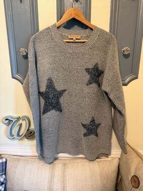 Philosophy Republic Clothing Women's Gray Metallic Star Long Sleeve Sweater